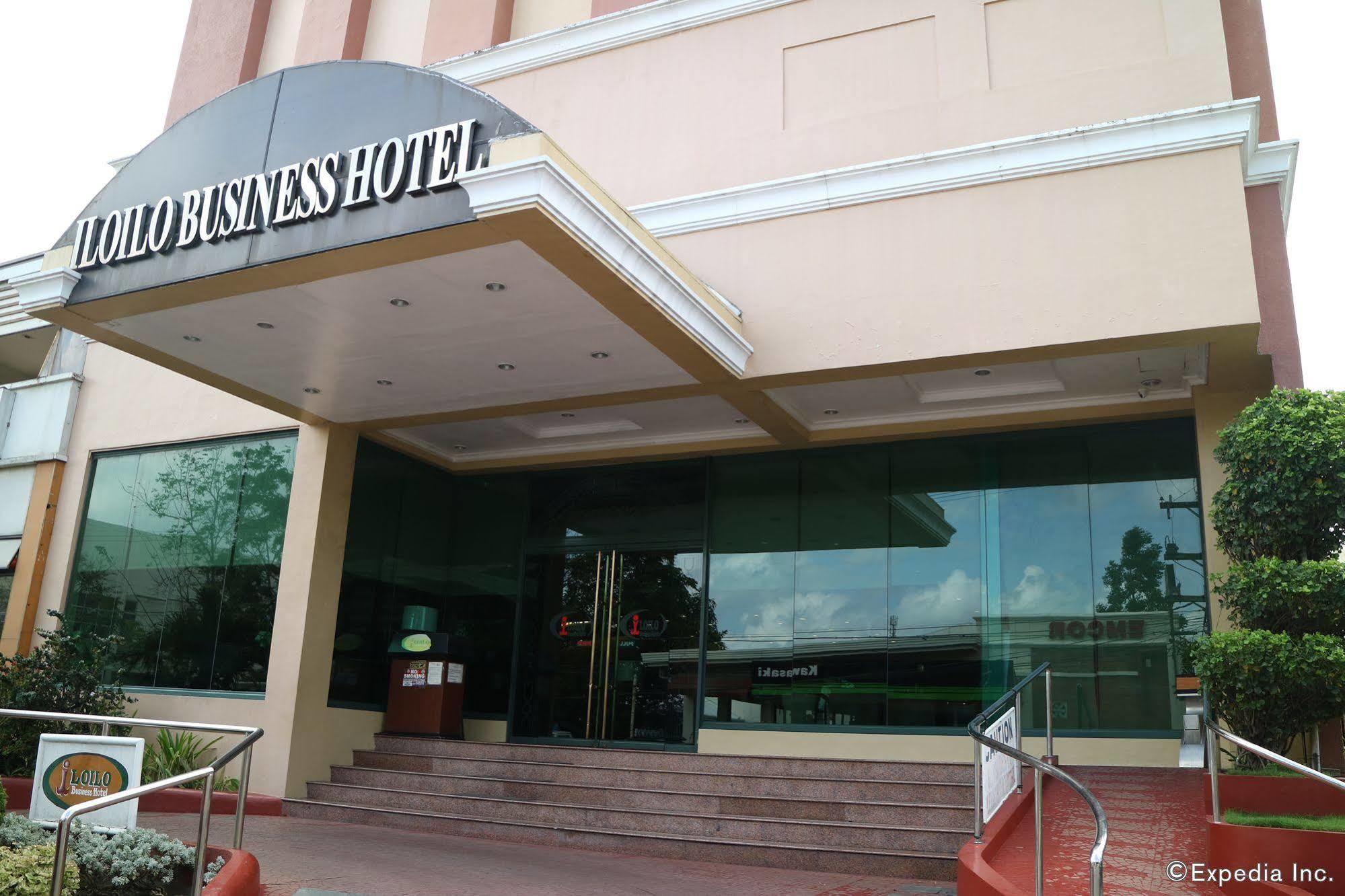 Iloilo Business Hotel Bagian luar foto